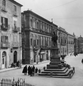 Corso And Monument Umberto I. Caltanissetta 1934
